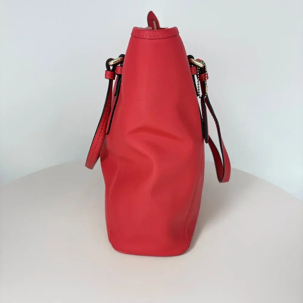 Authenticated Coach Red Peyton Leather Tote purse